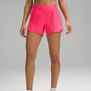 Lululemon Hotty Hot High-Rise Lined Short 4" - lip gloss - Size 10
